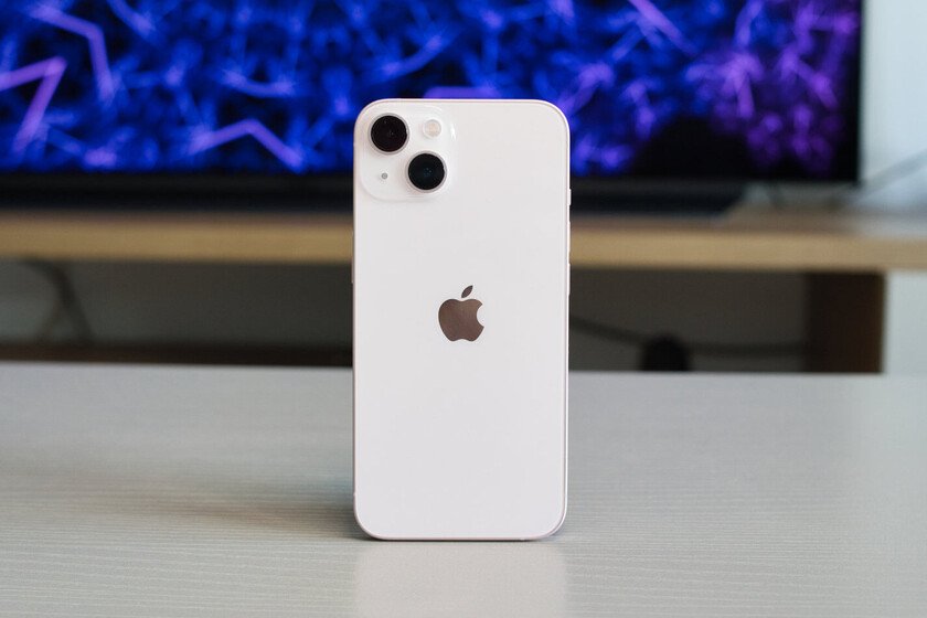 iPhone 13